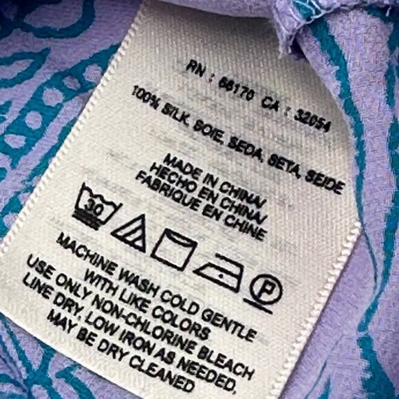 Anthropologie HD in Paris 100% Silk Panorama Batik Print Top - SIZE 8 - Picture 10 of 14